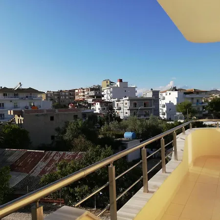 Art Apartmets كساميل